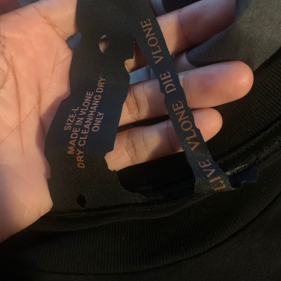 Vlone Tee - Picture 4 of 7